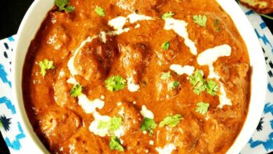 Curry stand chicken tikka masala sauce