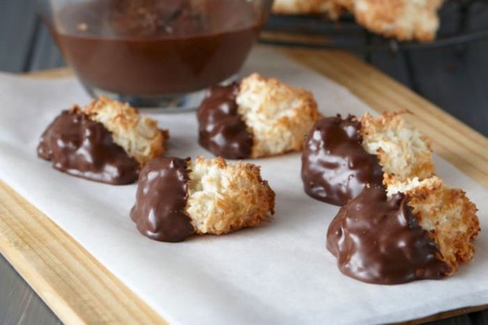 Chocolate dipped coconut macaroons