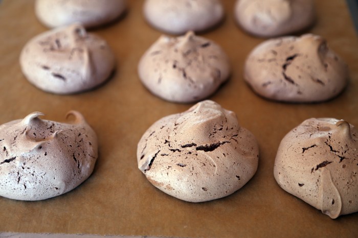 Schokoladenmakronen gluten free christmas chocolate meringues