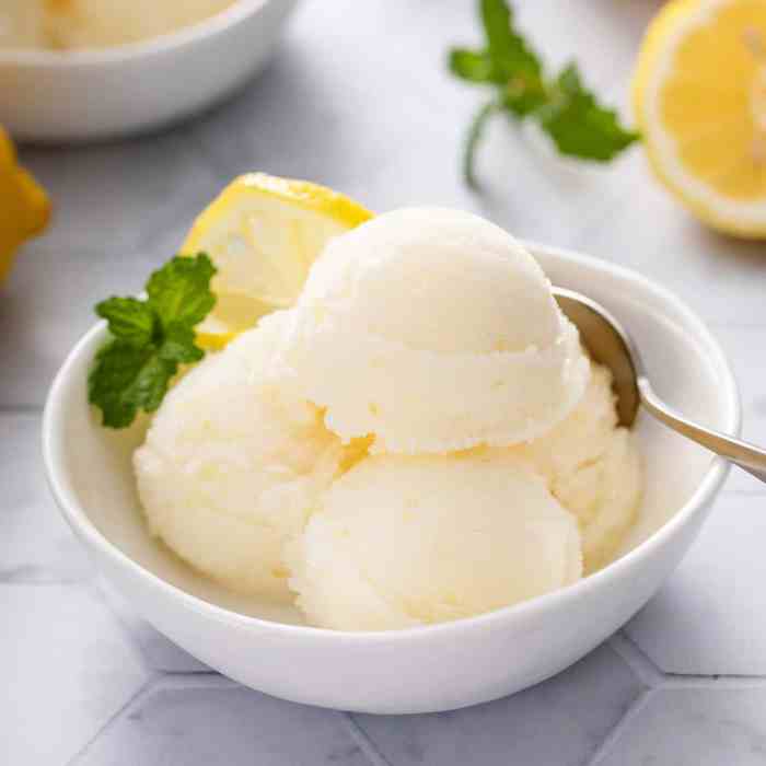 Limoncello lemon sorbet with or without mint