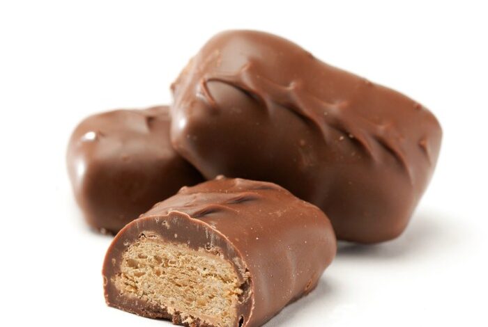 Crispy peanut butter chocolate log