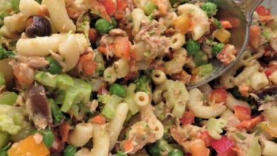 Cold macaroni and tuna salad