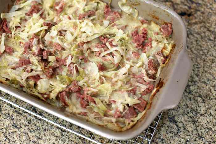 Beef corned cabbage classic easy recipes recipe potatoes dinner make carrots serve meat vargas sally sliced simplyrecipes choose simply board