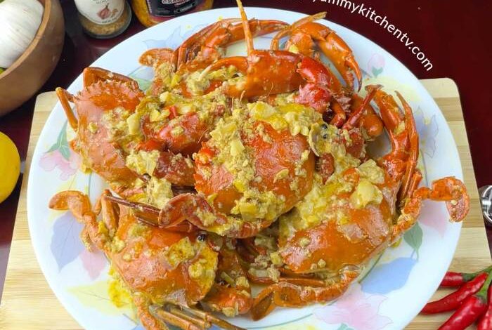 Ginataang alimasag crabs in coconut milk