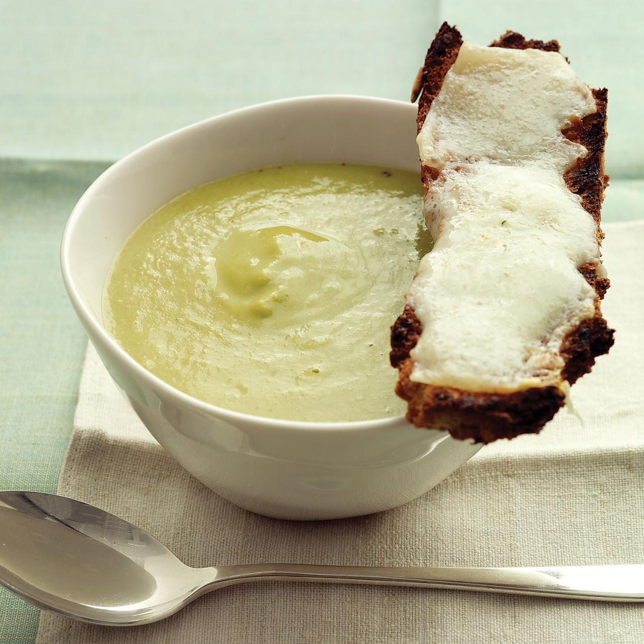 Cream of asparagus soup i