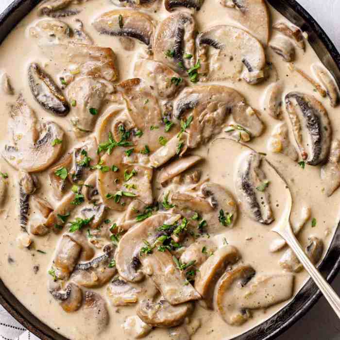 Creamy mushroom sauce with milk