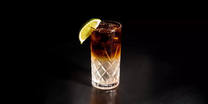 Dark n stormy cocktail