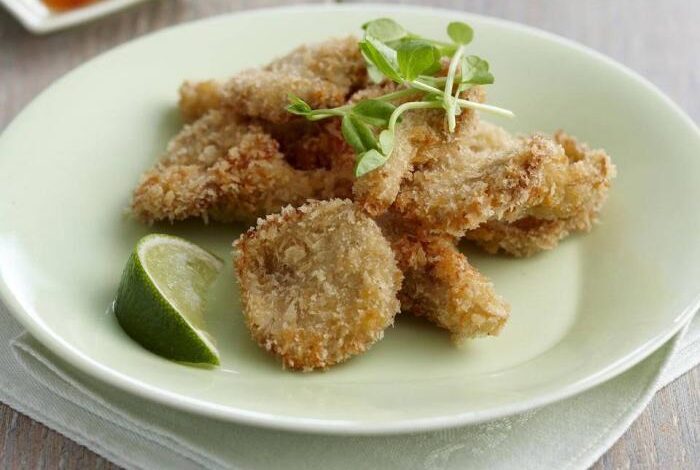 Fried mushrooms with dipping sauce