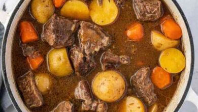 Paulas dutch oven pot roast