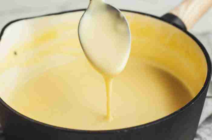 Homemade cheddar cheese sauce