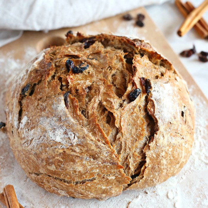 No knead cinnamon and raisin bread