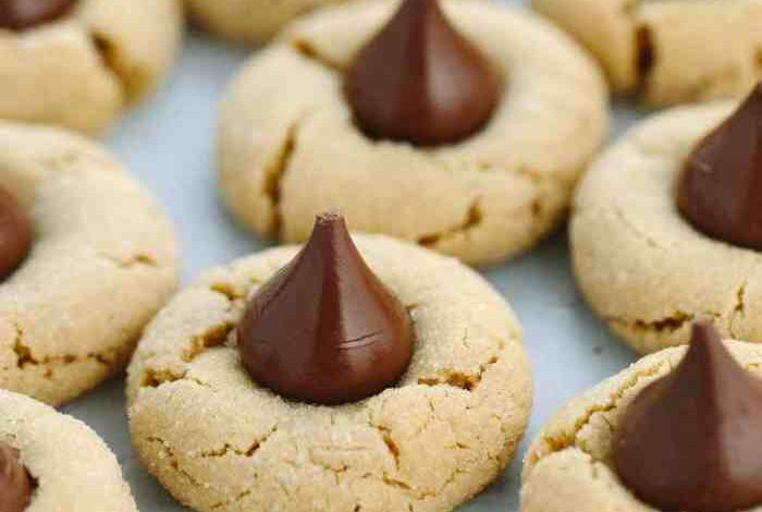 Peanut butter kiss cookies