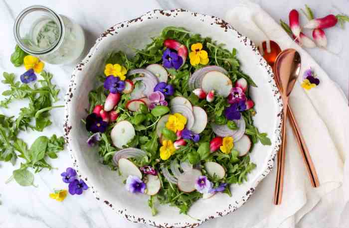 Wild rocket arugula and parmesan salad