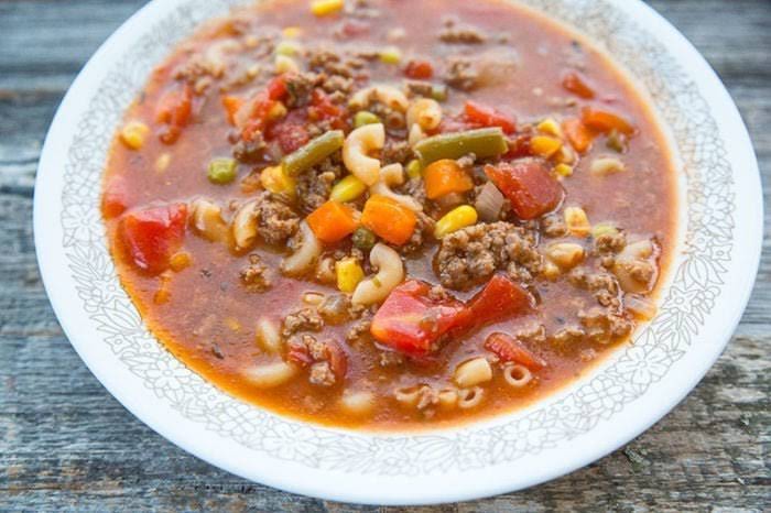 Hamburger soup with macaroni