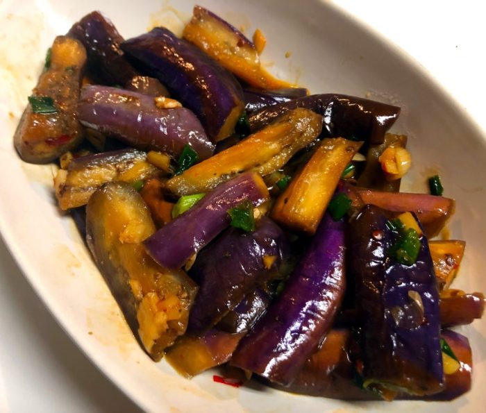 Eggplant with garlic sauce