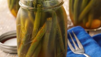 Spicy pickled green beans