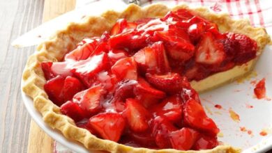 Old fashioned strawberry pie