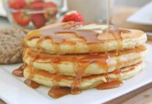 Fluffy maple buttermilk pancakes