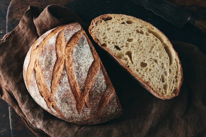 Pain de campagne country french bread