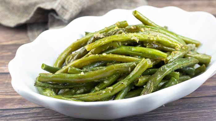 Buttery garlic green beans