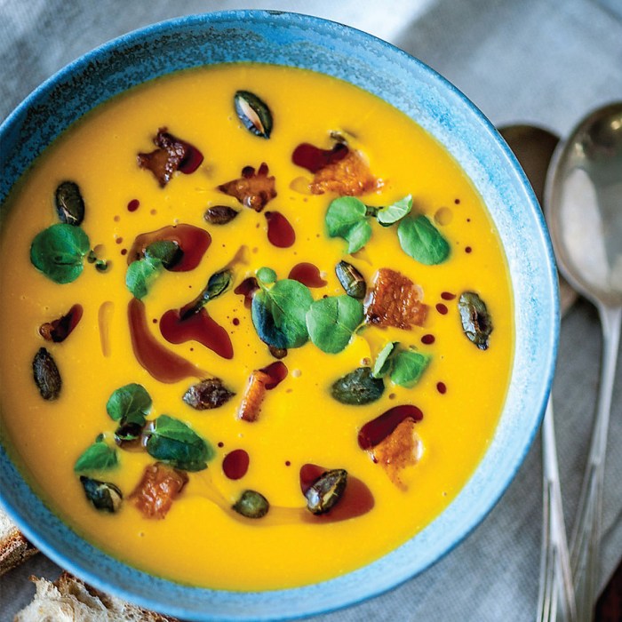 Roasted butternut squash cream soup with ginger