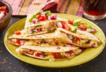 Skillet roasted chicken with pico de gallo