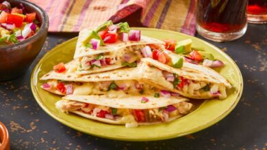 Skillet roasted chicken with pico de gallo