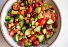 Greek garbanzo bean salad