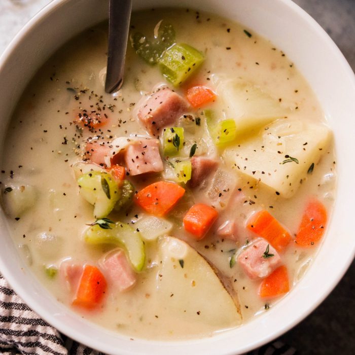 Creamy ham and potato soup