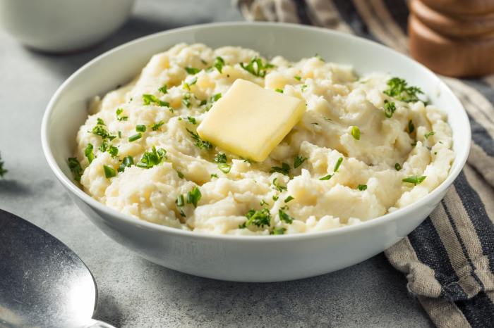 Mashed potatoes with cream cheese