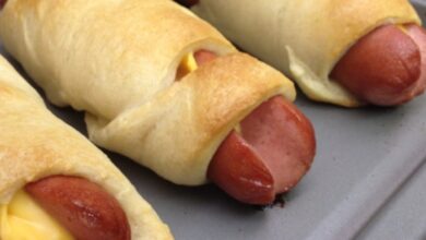 Easy cheesy hot dog crescent rolls