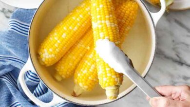 Southwestern corn and black bean skillet