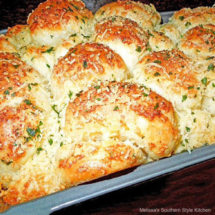 Garlic parmesan monkey bread