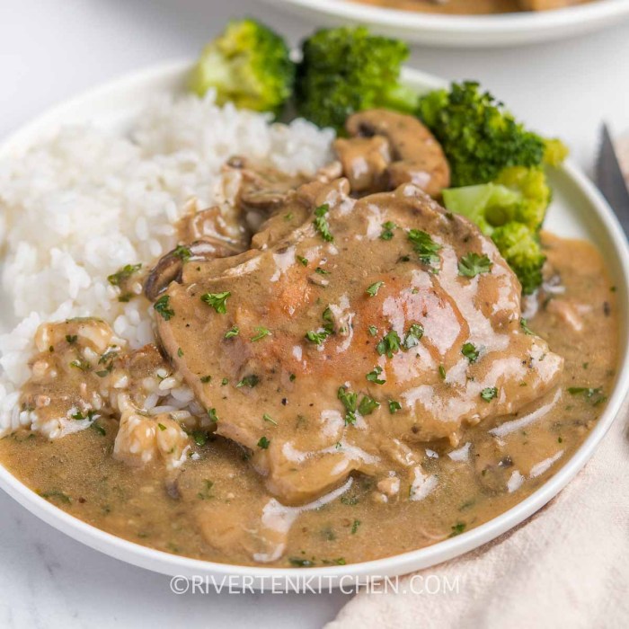 Baked pork chops with cream of mushroom soup