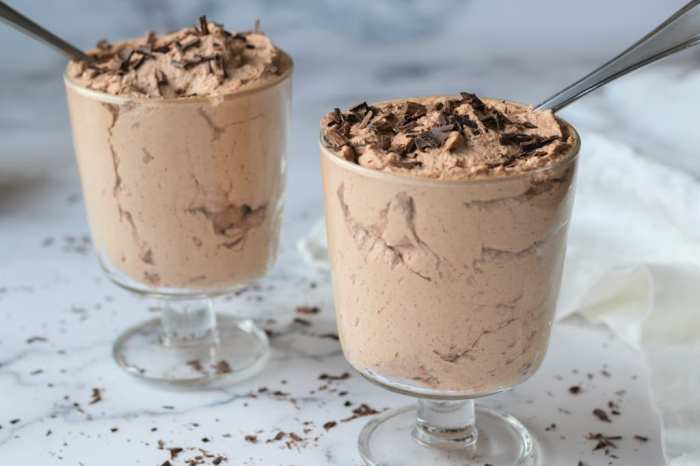 Irish cream chocolate mousse