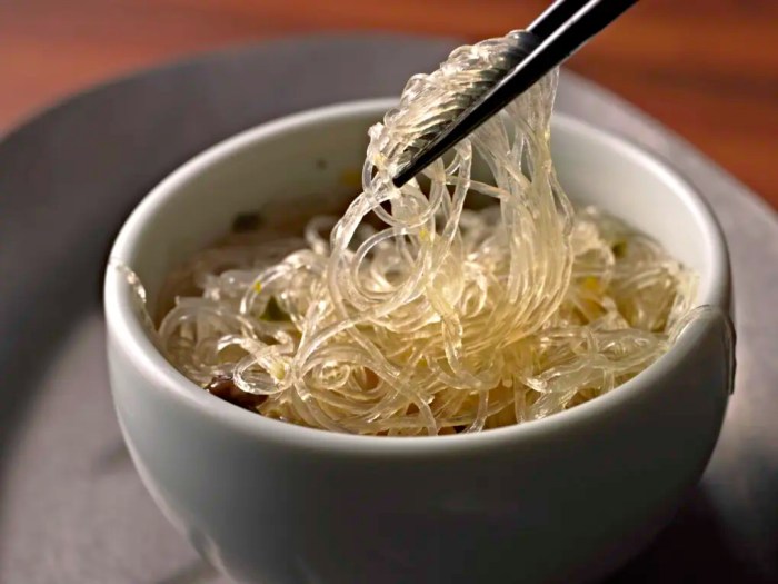 Chinese glass noodle soup