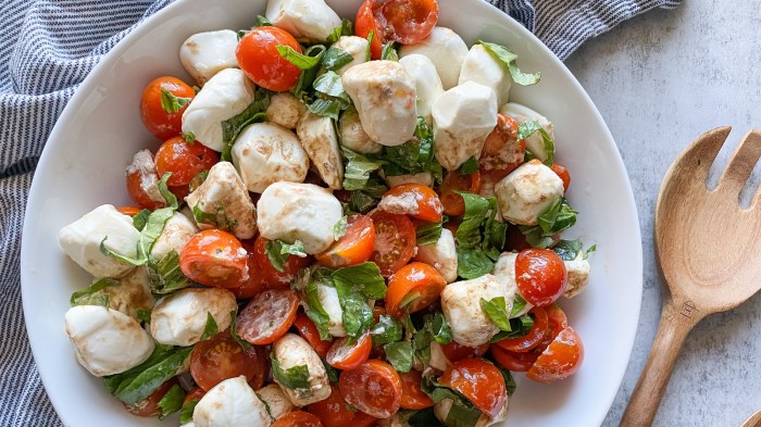 Strawberry tomato caprese salad