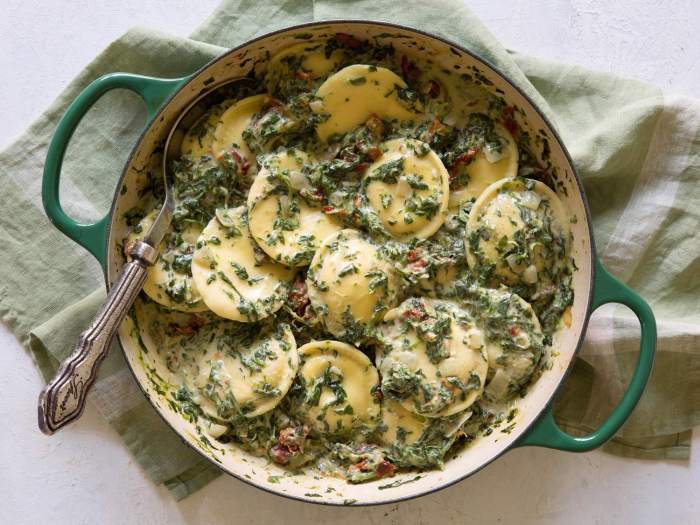 Spinach feta and pine nut ravioli filling