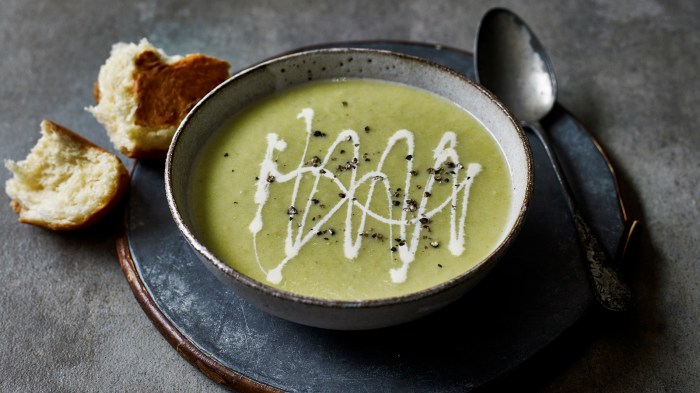 Easy leek and potato soup