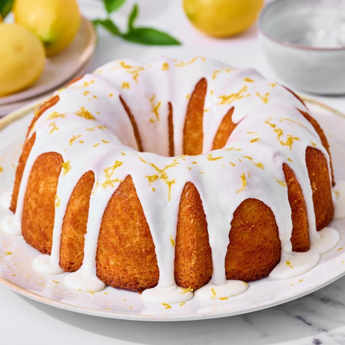 Lemon cream bundt cake