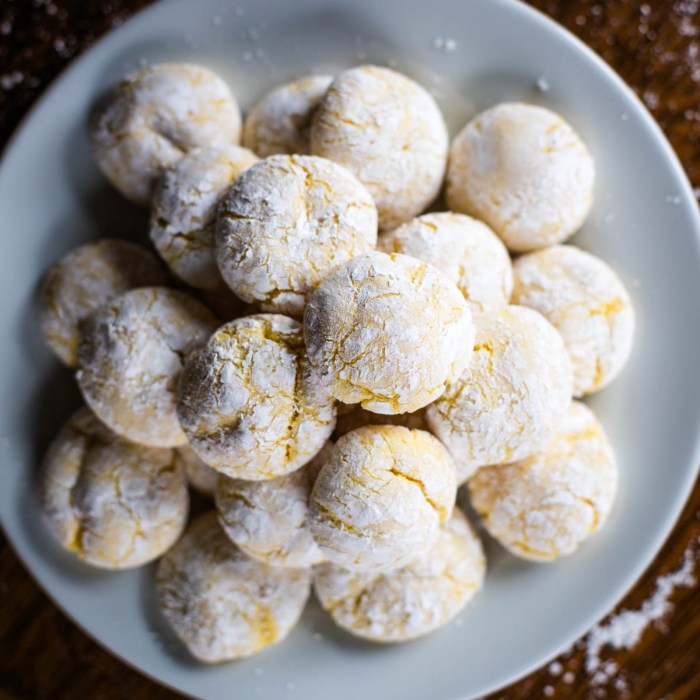 Crisp lemon cake mix cookies