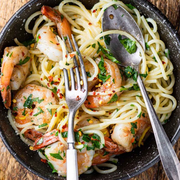 Lemony garlic shrimp with pasta