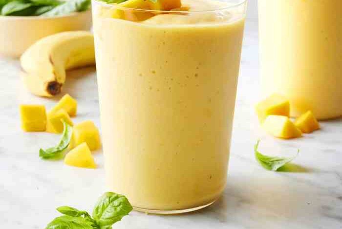 Mango oatmeal breakfast smoothie