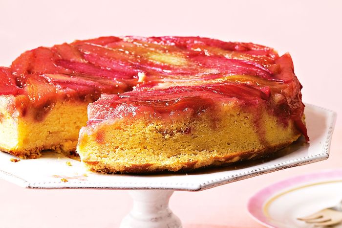 Maryanns upside down rhubarb cake