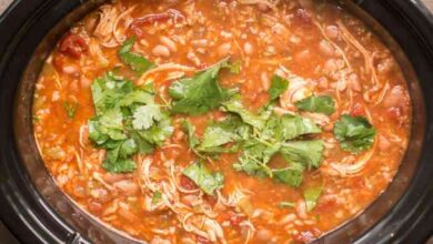 Slow cooker mexican chicken soup