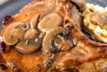 Pork chops in sherry mushroom gravy