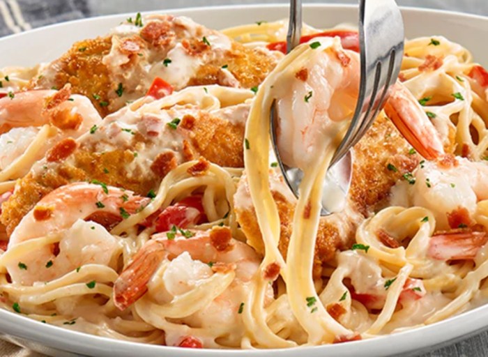 Chicken and shrimp carbonara