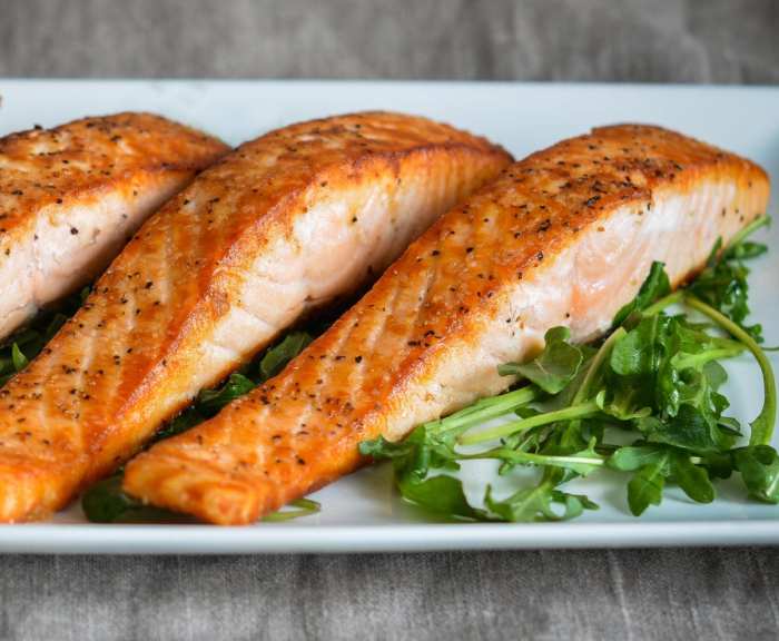 Fast salmon with a ginger glaze