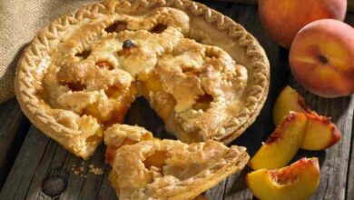 Peach pie the old fashioned two crust way