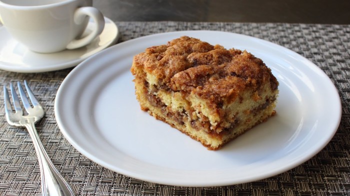 Pecan sour cream coffee cake